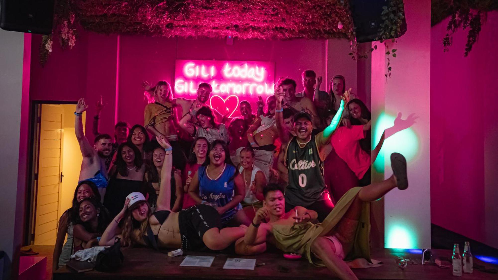 Atlas Gili Party Hostel Gili Trawangan Kültér fotó