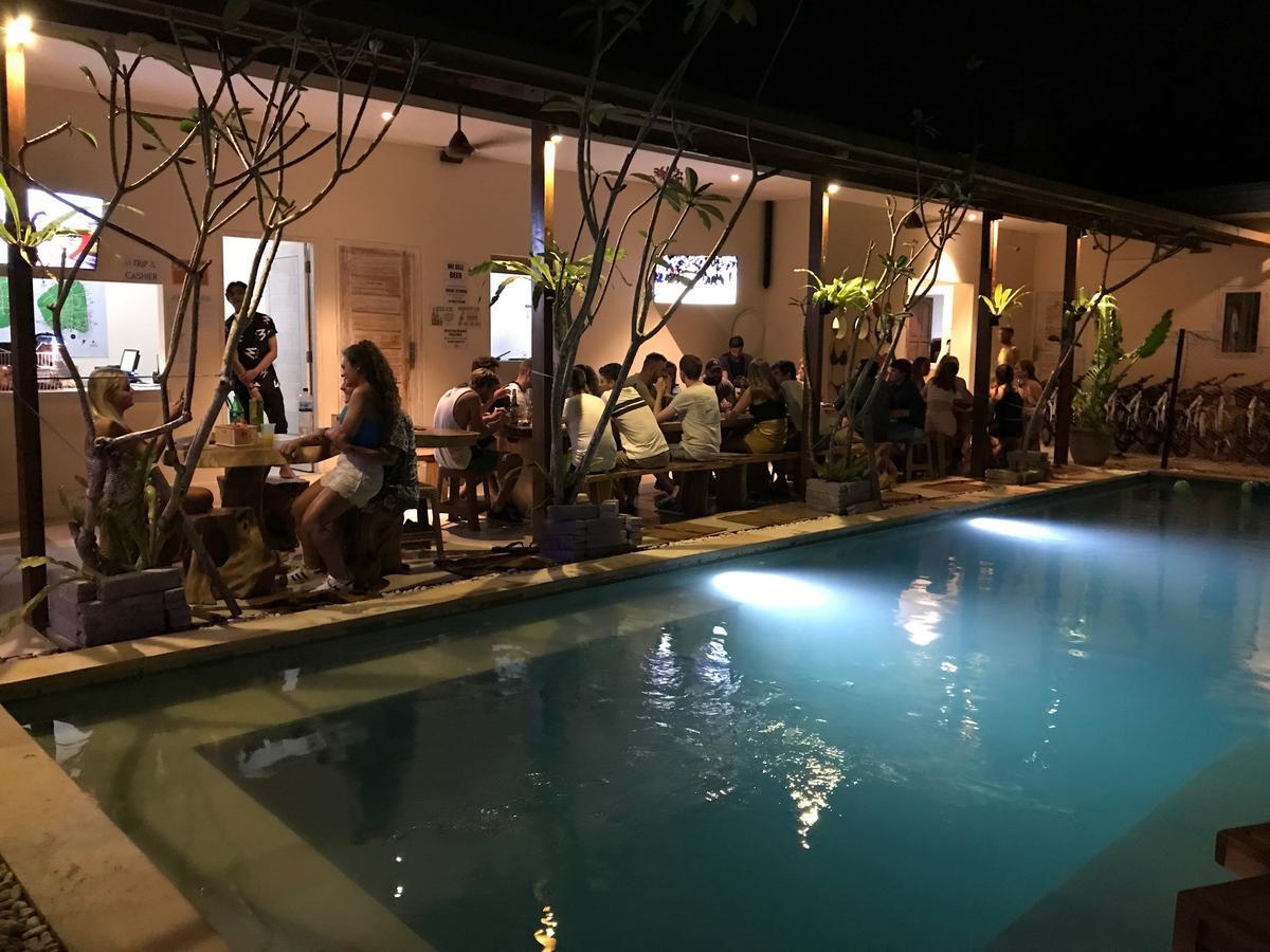 Atlas Gili Party Hostel Gili Trawangan Kültér fotó