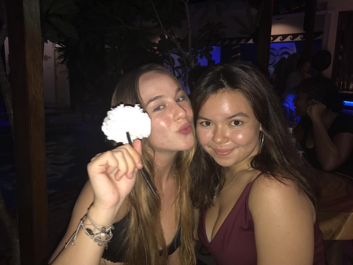 Atlas Gili Party Hostel Gili Trawangan Kültér fotó