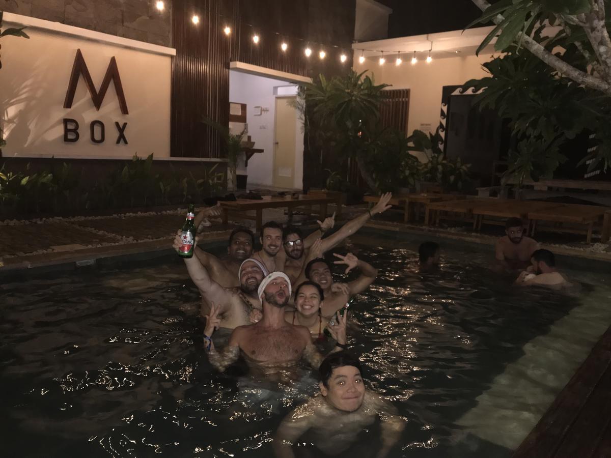 Atlas Gili Party Hostel Gili Trawangan Kültér fotó