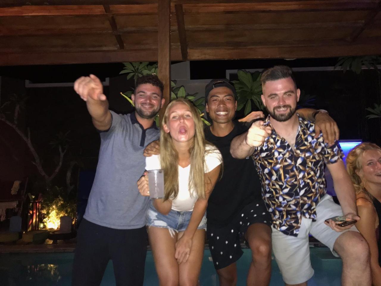 Atlas Gili Party Hostel Gili Trawangan Kültér fotó
